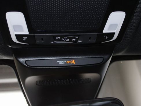 Certified 2026 Honda HR-V Sport image 34