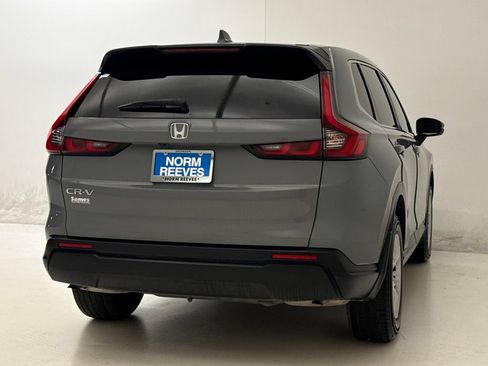 Used 2025 Honda CR-V LX image 9