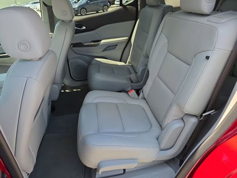 Used 2019 GMC Acadia SLT FWD image 31