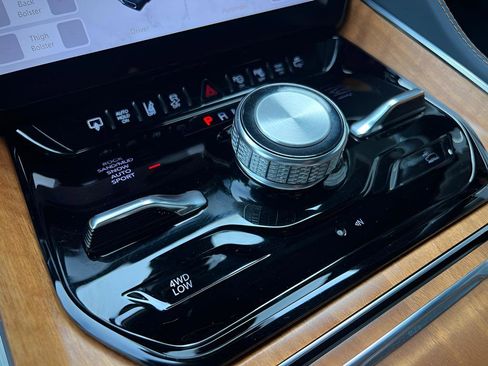 Used 2022 Jeep Grand Wagoneer Series II w/ Flexible Seating Group image 73