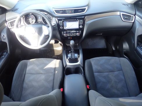 Used 2016 Nissan Rogue SV w/ SV Premium Package AWD/4WD image 12