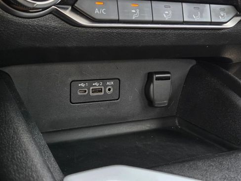 Used 2025 Nissan Altima 2.5 SV FWD image 20