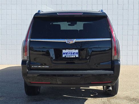 Used 2019 Cadillac Escalade Platinum image 12