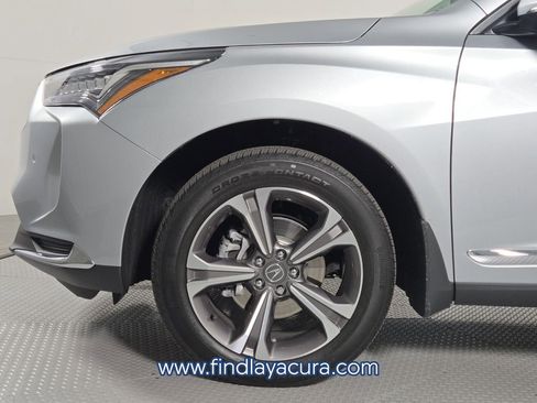 Used 2025 Acura RDX SH-AWD w/ Technology Package image 11
