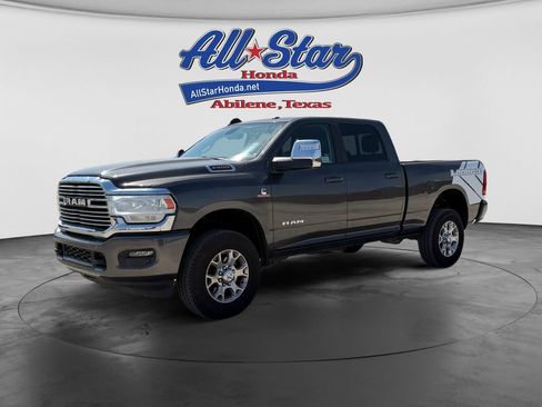 Used 2024 RAM 2500 Laramie AWD/4WD image 1
