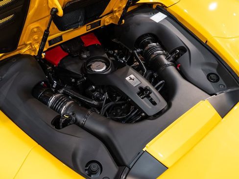 Certified 2023 Ferrari F8 Tributo RWD image 36
