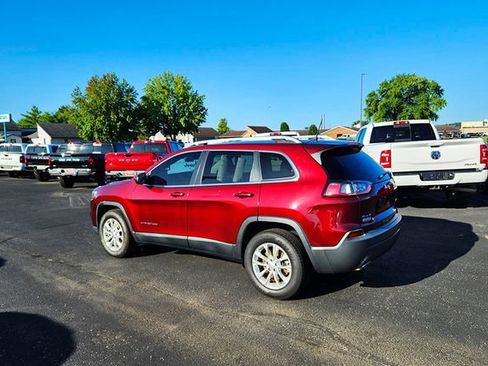 Used 2019 Jeep Cherokee Latitude w/ Popular Appearance Group AWD/4WD image 5
