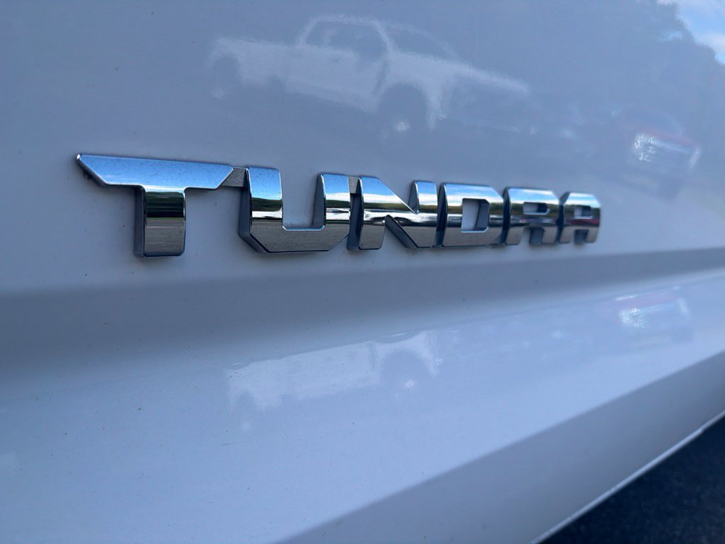 Used 2022 Toyota Tundra SR5 AWD/4WD image 5
