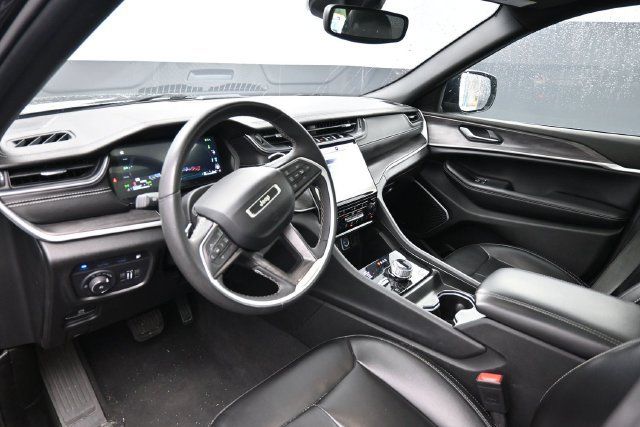 Used 2024 Jeep Grand Cherokee Limited 4xe AWD/4WD image 16