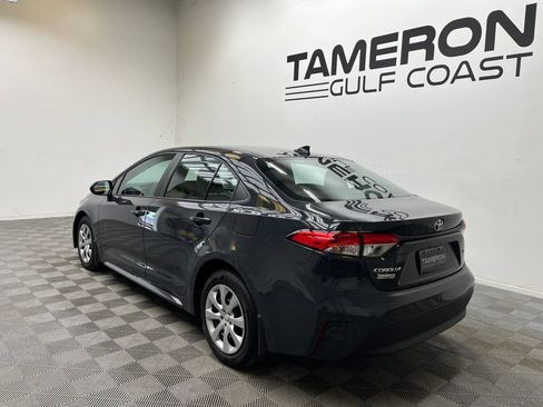Used 2025 Toyota Corolla LE FWD image 8