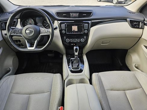 Used 2019 Nissan Rogue Sport SL w/ Premium Package image 36