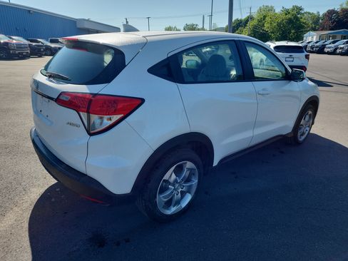 Used 2020 Honda HR-V LX image 8