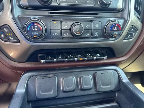Used 2016 Chevrolet Silverado 2500 High Country w/ Duramax Plus Package AWD/4WD image 20