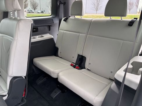 Used 2025 Hyundai Santa Fe SEL image 17