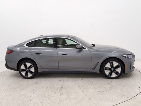 Certified 2025 BMW i4 eDrive40 w/ Premium Package image 8