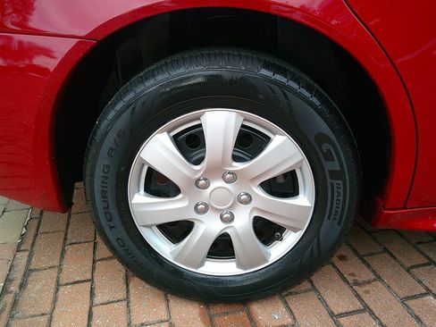 Used 2007 Pontiac Grand Prix Base w/ Preferred Package image 38