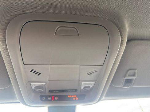 Used 2020 Chevrolet Equinox LT AWD/4WD image 39
