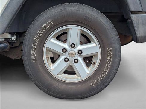 Used 2007 Jeep Wrangler X AWD/4WD image 9