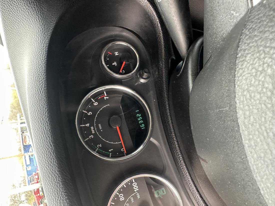 Used 2014 Jeep Wrangler Unlimited Sport AWD/4WD image 11