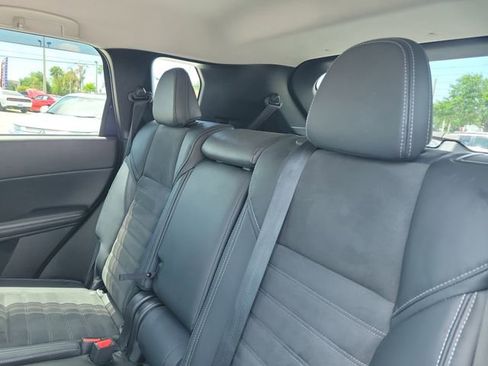 Used 2024 Mitsubishi Outlander SE Black Edition FWD image 12