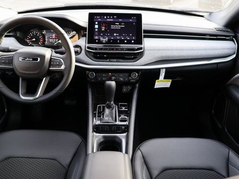 New 2024 Jeep Compass Latitude w/ Convenience Group image 11