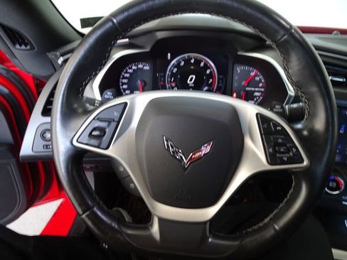 Used 2016 Chevrolet Corvette Stingray Coupe RWD image 4