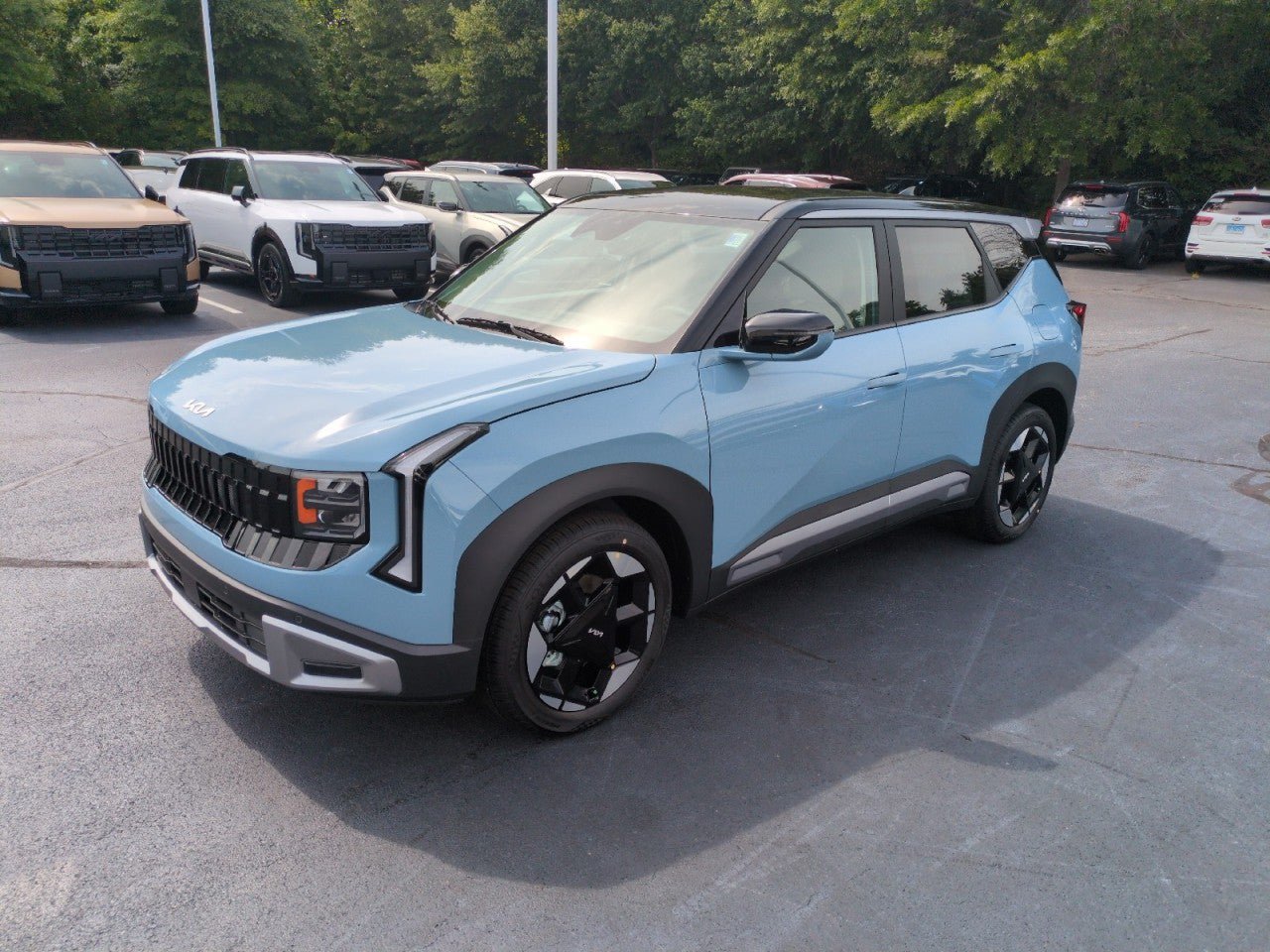 New 2027 Kia Seltos S FWD image 3