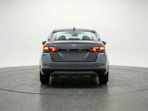 Used 2025 Nissan Versa SV image 7