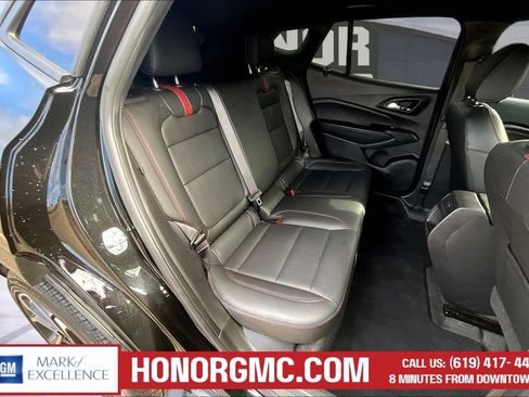 Used 2025 Chevrolet Trax RS w/ Sunroof Package FWD image 25