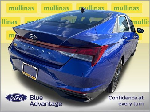 Used 2022 Hyundai Elantra SEL image 4