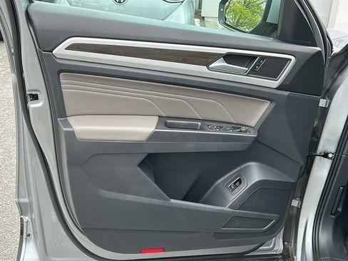 Used 2022 Volkswagen Atlas SE AWD/4WD image 9