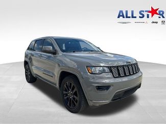 Used 2020 Jeep Grand Cherokee Altitude video 1