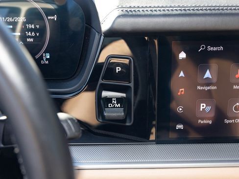 Used 2024 Porsche Cayenne Coupe image 32