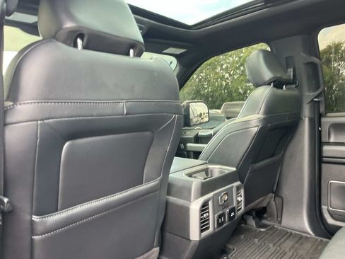 Used 2018 Ford F150 Raptor w/ Equipment Group 802A Luxury AWD/4WD image 23