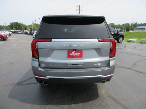 Certified 2025 GMC Yukon XL Denali w/ Sun & Power Step Package AWD/4WD image 7
