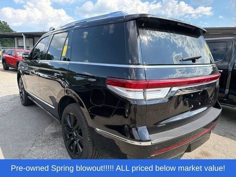 Used 2024 Lincoln Navigator Reserve AWD/4WD image 5
