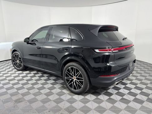 Used 2026 Porsche Cayenne AWD/4WD image 3