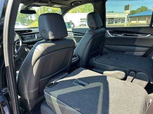 New 2025 Cadillac XT6 Premium Luxury image 12
