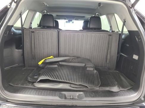 Used 2018 Toyota Highlander XLE AWD/4WD image 39