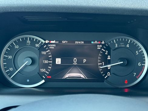 Used 2023 Land Rover Discovery Sport S image 29