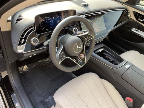 New 2026 Mercedes-Benz E 350 4MATIC Sedan image 19