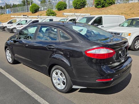 Used 2015 Ford Fiesta SE FWD image 5