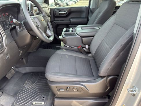 Used 2022 Chevrolet Silverado 1500 Custom image 12