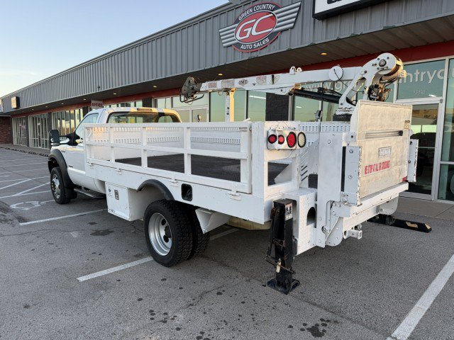 Used 2007 Ford F550 2WD Regular Cab Super Duty image 5