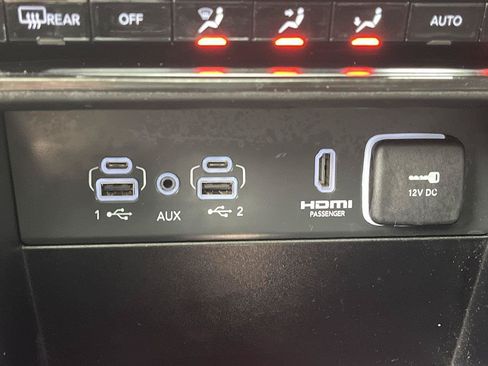 Used 2023 Jeep Grand Cherokee 4WD 4xe image 25