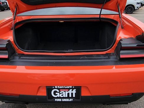 Used 2016 Dodge Challenger SRT Hellcat RWD image 38