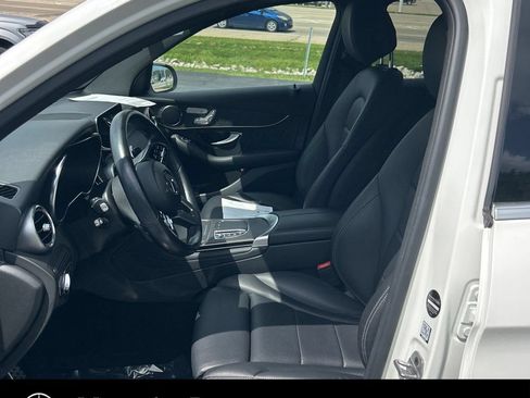 Used 2022 Mercedes-Benz GLC 300 4MATIC image 9
