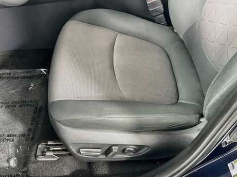 Certified 2019 Toyota RAV4 XLE w/ Convenience Package FWD image 20