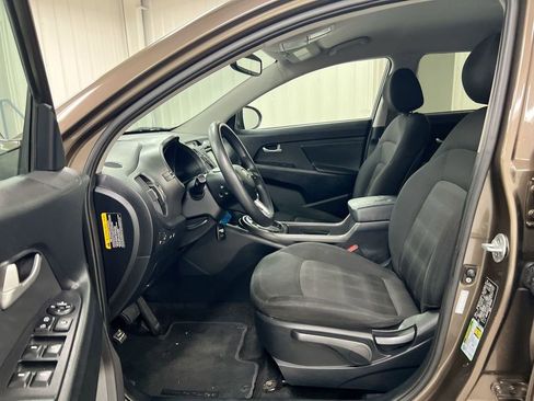 Used 2012 Kia Sportage LX w/ Navigation Pkg FWD image 19
