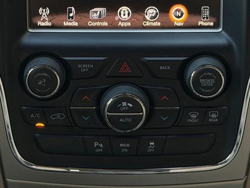 Used 2015 Jeep Grand Cherokee Overland image 18